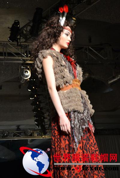 “时空穿梭”——2012以纯春夏服装趋势发布会