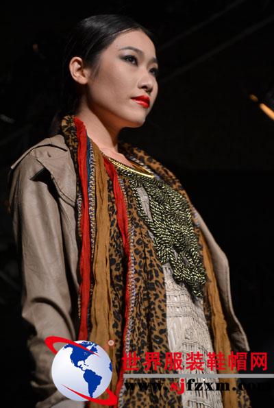 “时空穿梭”——2012以纯春夏服装趋势发布会