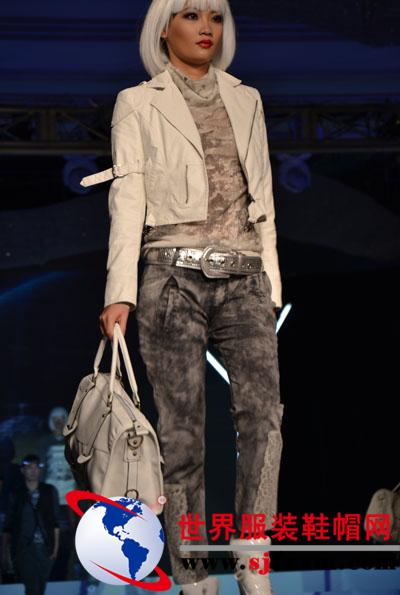 “时空穿梭”——2012以纯春夏服装趋势发布会
