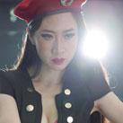 励志女神芙蓉姐姐上演制服诱惑