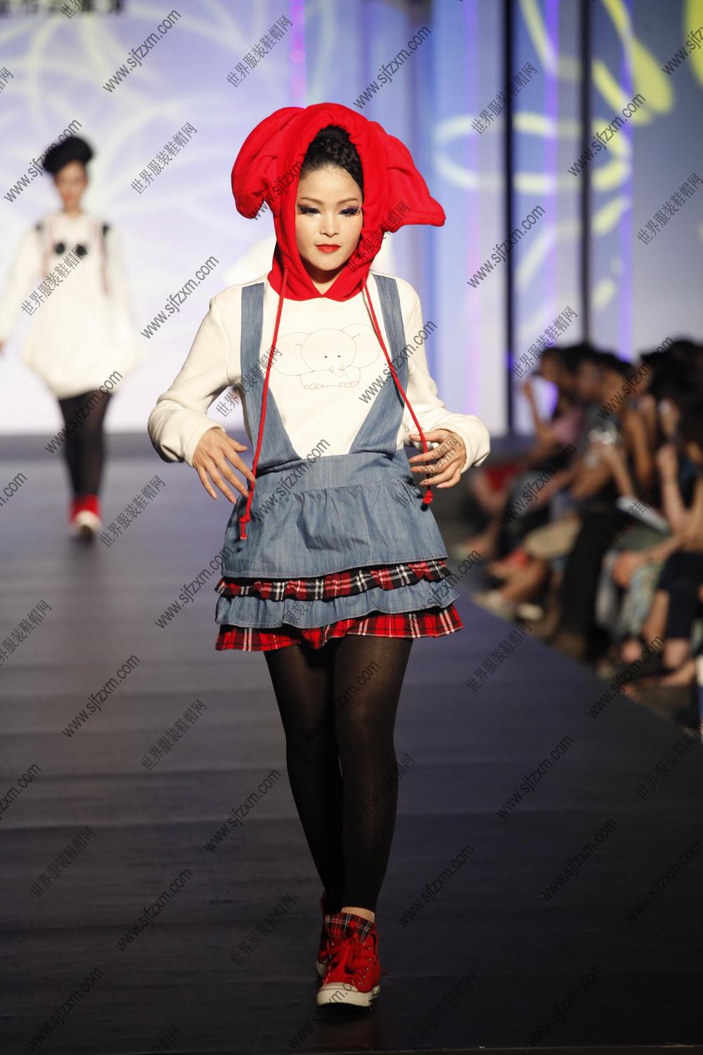 2012大学生时装周广州市秀丽服装职业培训学院秀场发布