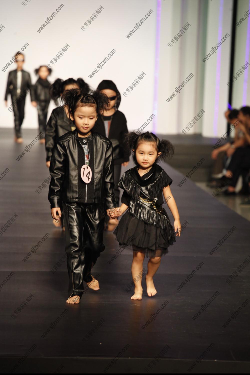 大学生时装周广州市白云工商技师学院作品展