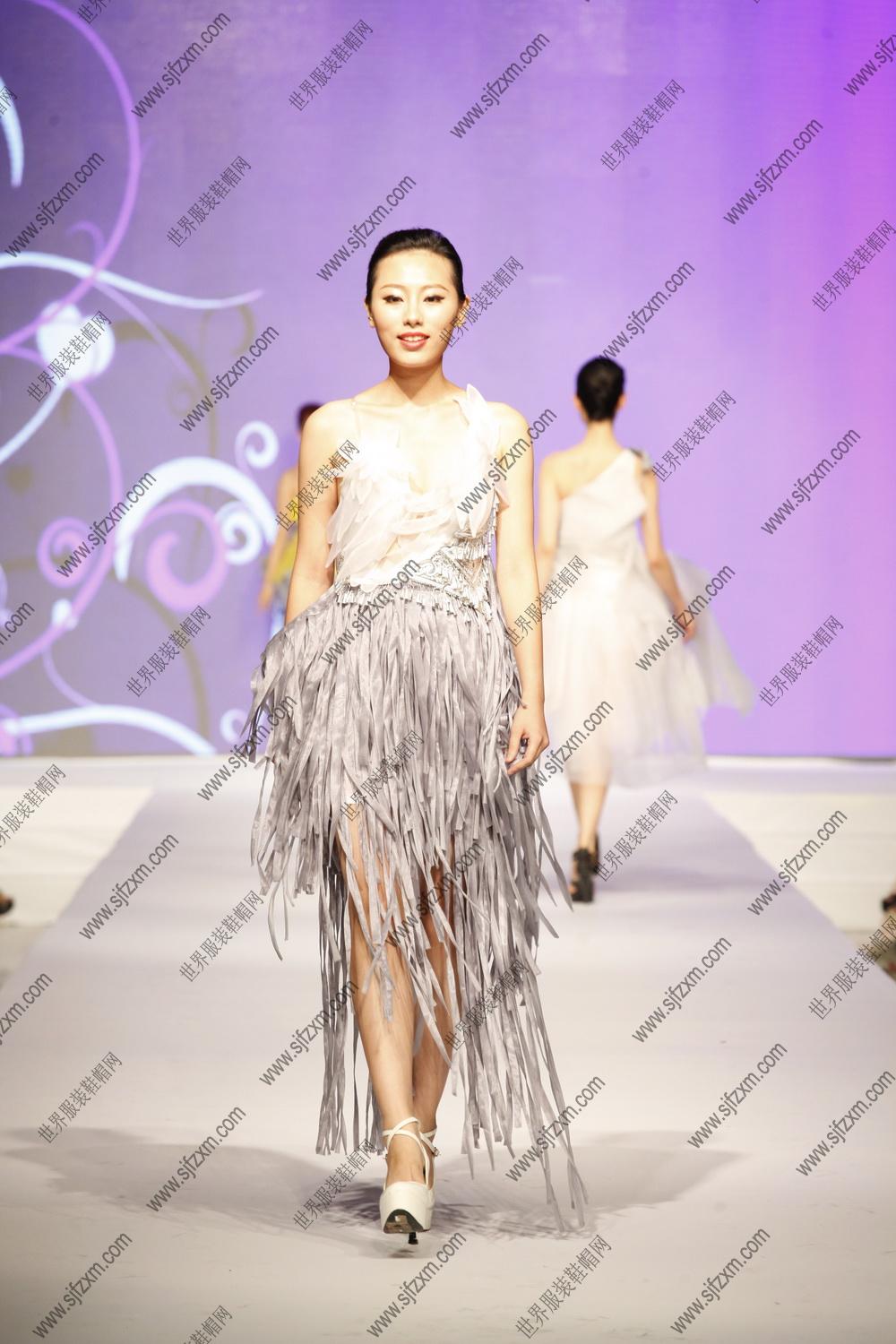 2012名瑞杯中国晚礼服设计大奖赛铜奖、最佳效果图奖16号作品