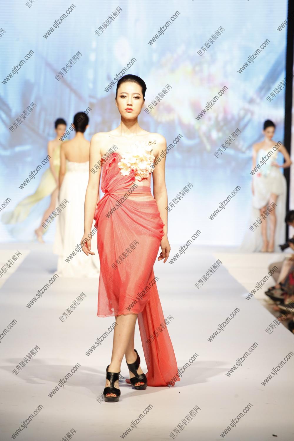 2012名瑞杯中国晚礼服设计大奖赛银奖11号作品