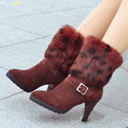 2012冬季流行温暖的毛毛女靴
